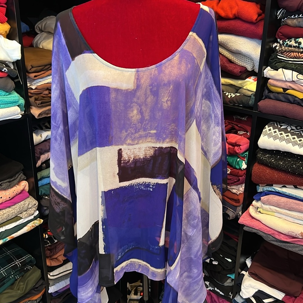 #311. 🪷 Sheer over top. Poncho blouse. Lane Bryant 22/24. 3x